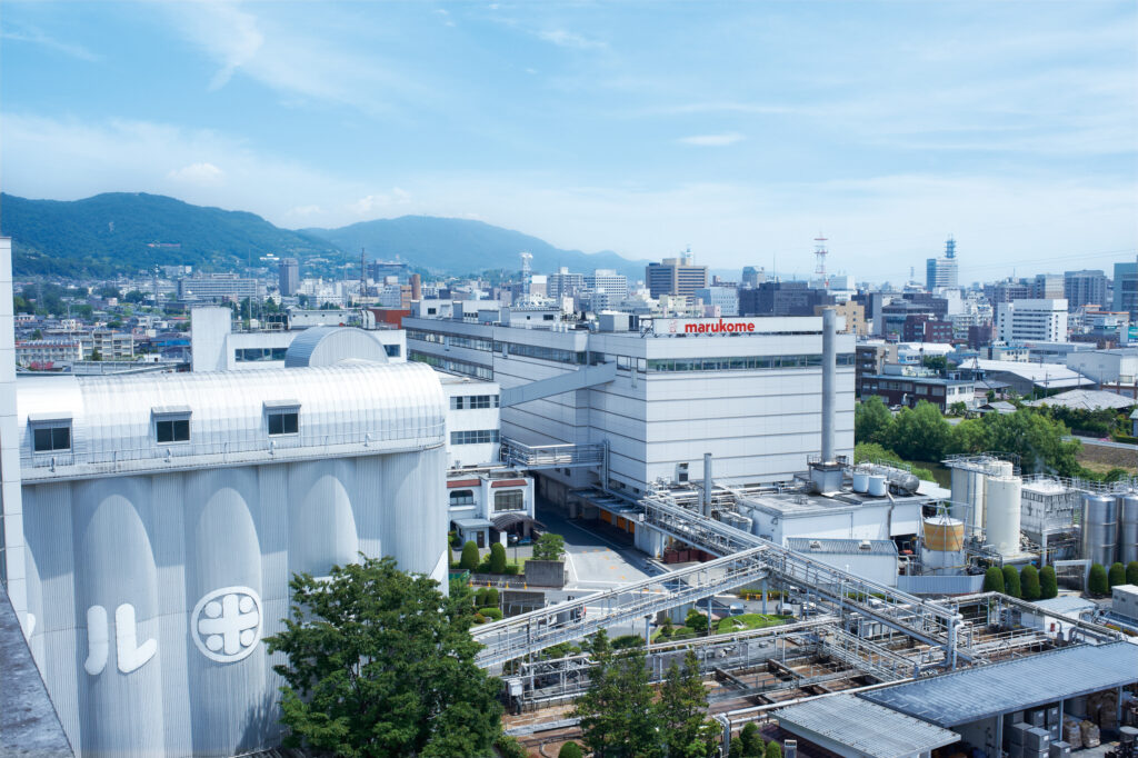 「最新版が分からない」を解消。Wordの属人管理から、クラウドの一元管理へ